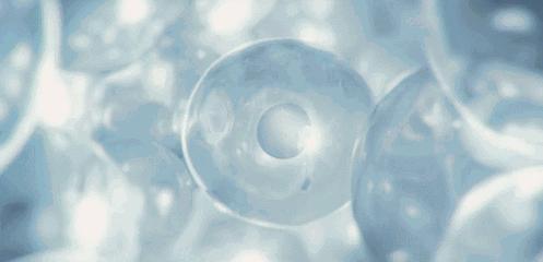 手脚干裂皮肤又厚又痒怎么办,冬天手脚干裂起皮怎么治疗