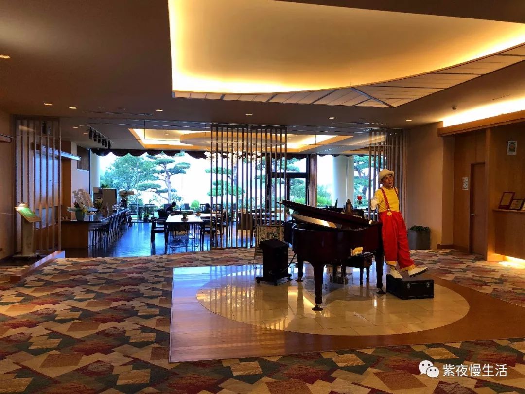 未见富士，幸运依在-秀峰阁湖月