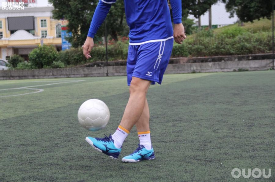 美津浓morelia2tf足球鞋测评,美津浓neo中端足球鞋