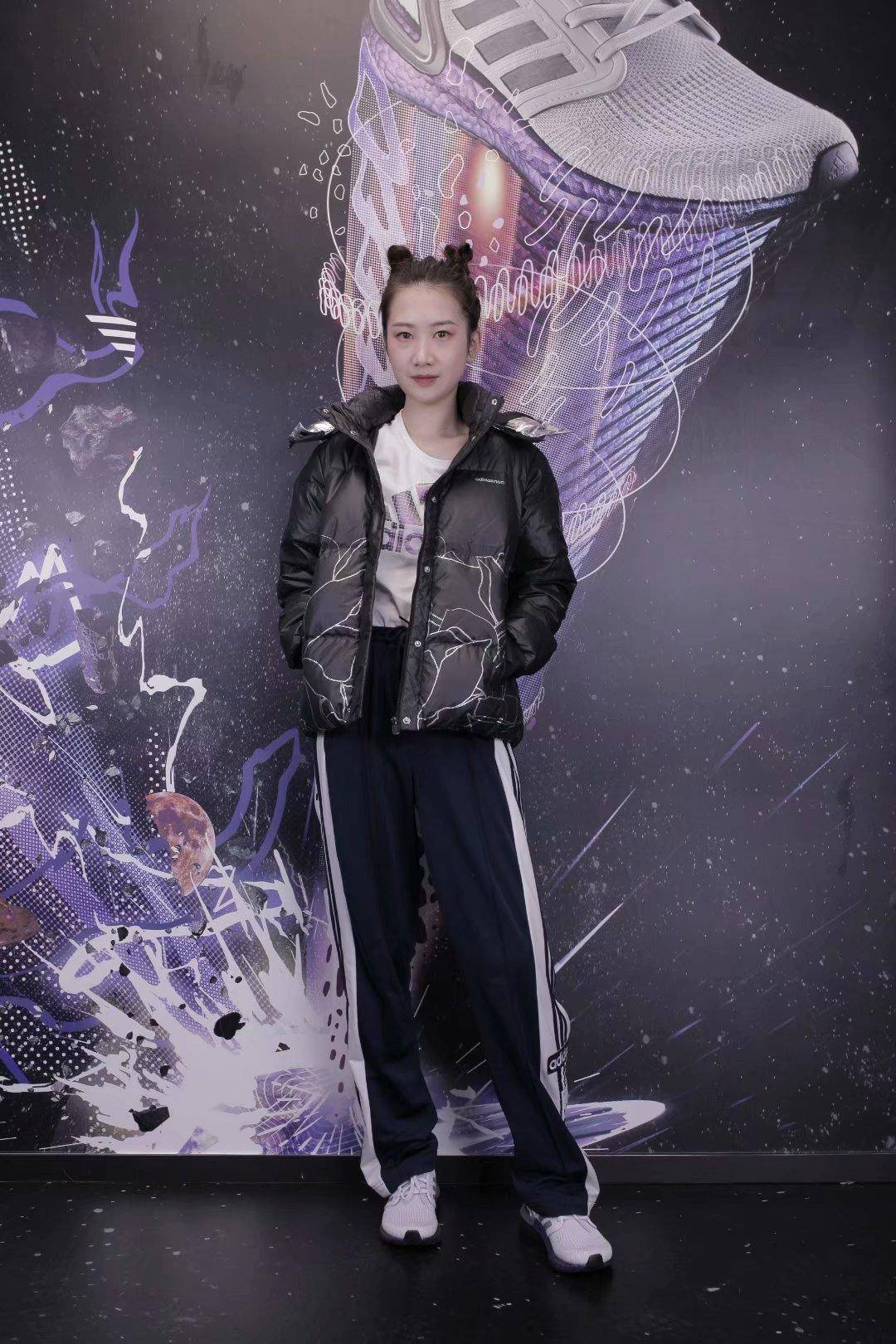 adidas羽绒服长款能水洗吗,adidas羽绒服会冷吗