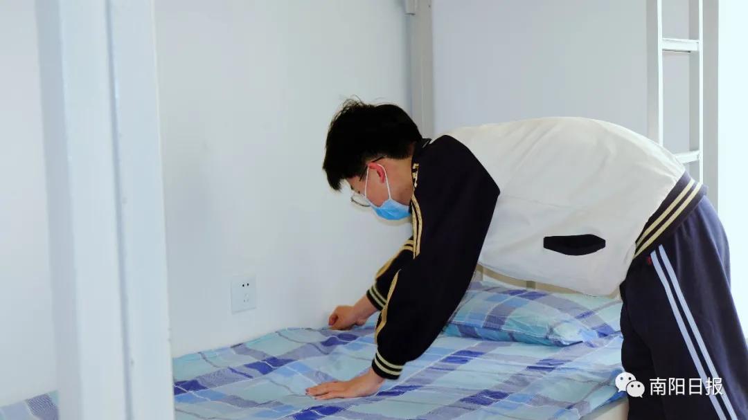 陪伴引领共同成长,南阳市第一完全学校全景校园