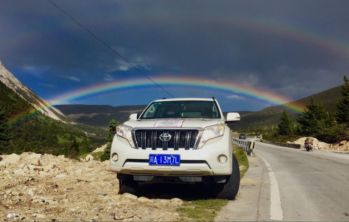 丰田普拉多情怀,咬牙买m7有必要吗