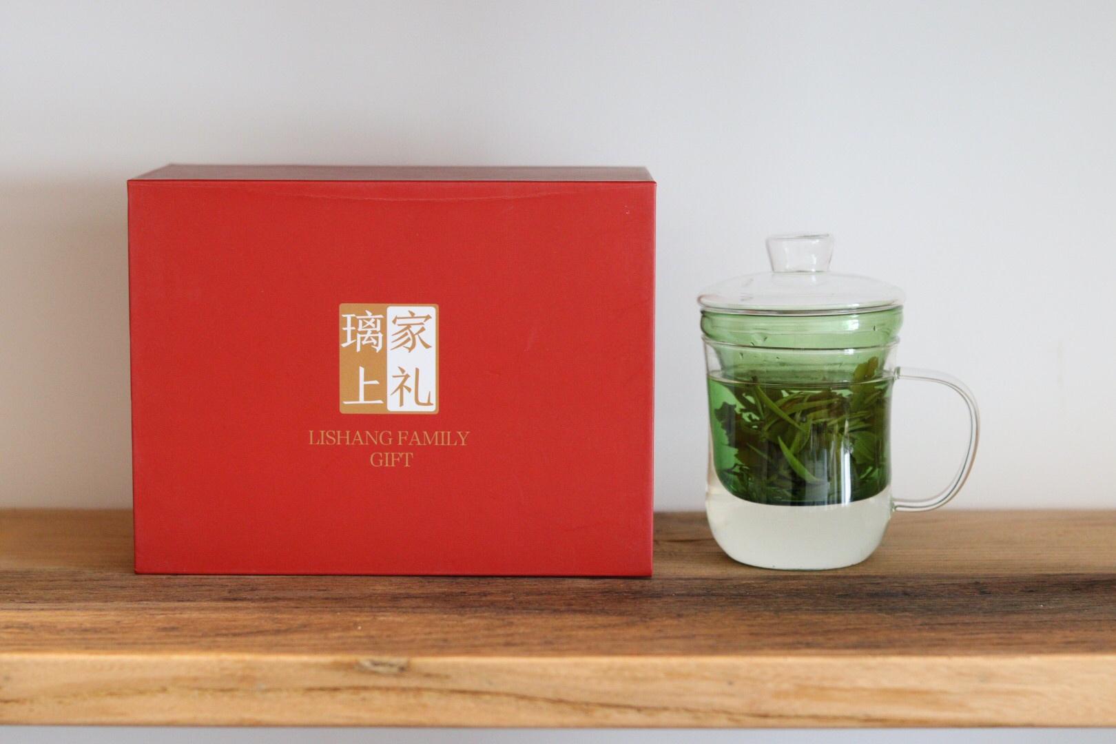 送教师节礼物应该送什么,教师节送老师锦旗该怎么送