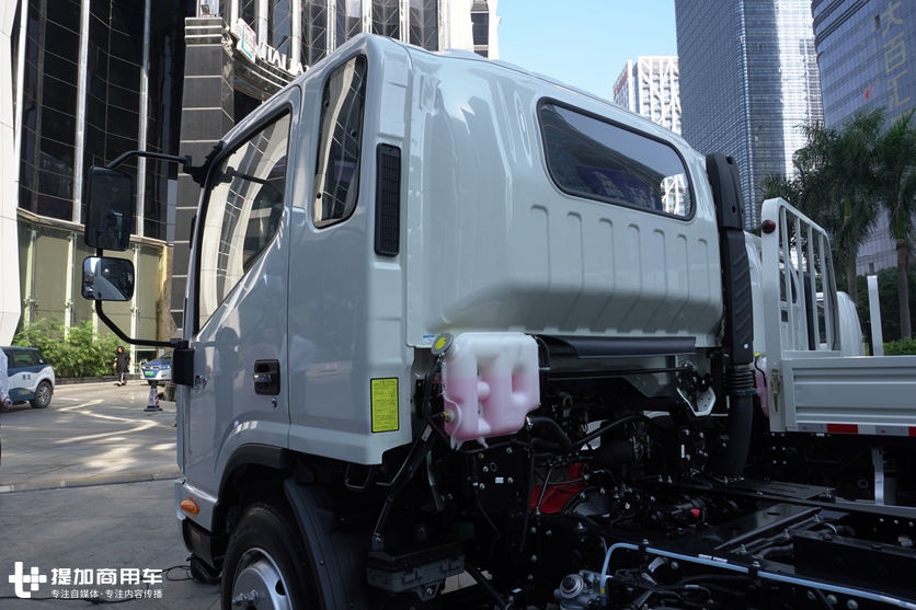 江淮帅铃q7有什么特点,驾驶室空间最大的轻卡