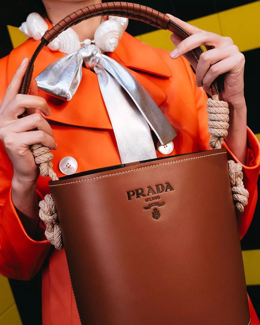 如何成为旅游带货达人赚钱,英国旅游团购物攻略