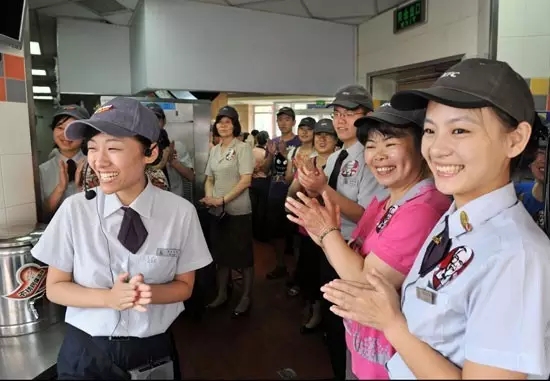 餐饮管理方法与技巧,餐饮前厅4d管理图片