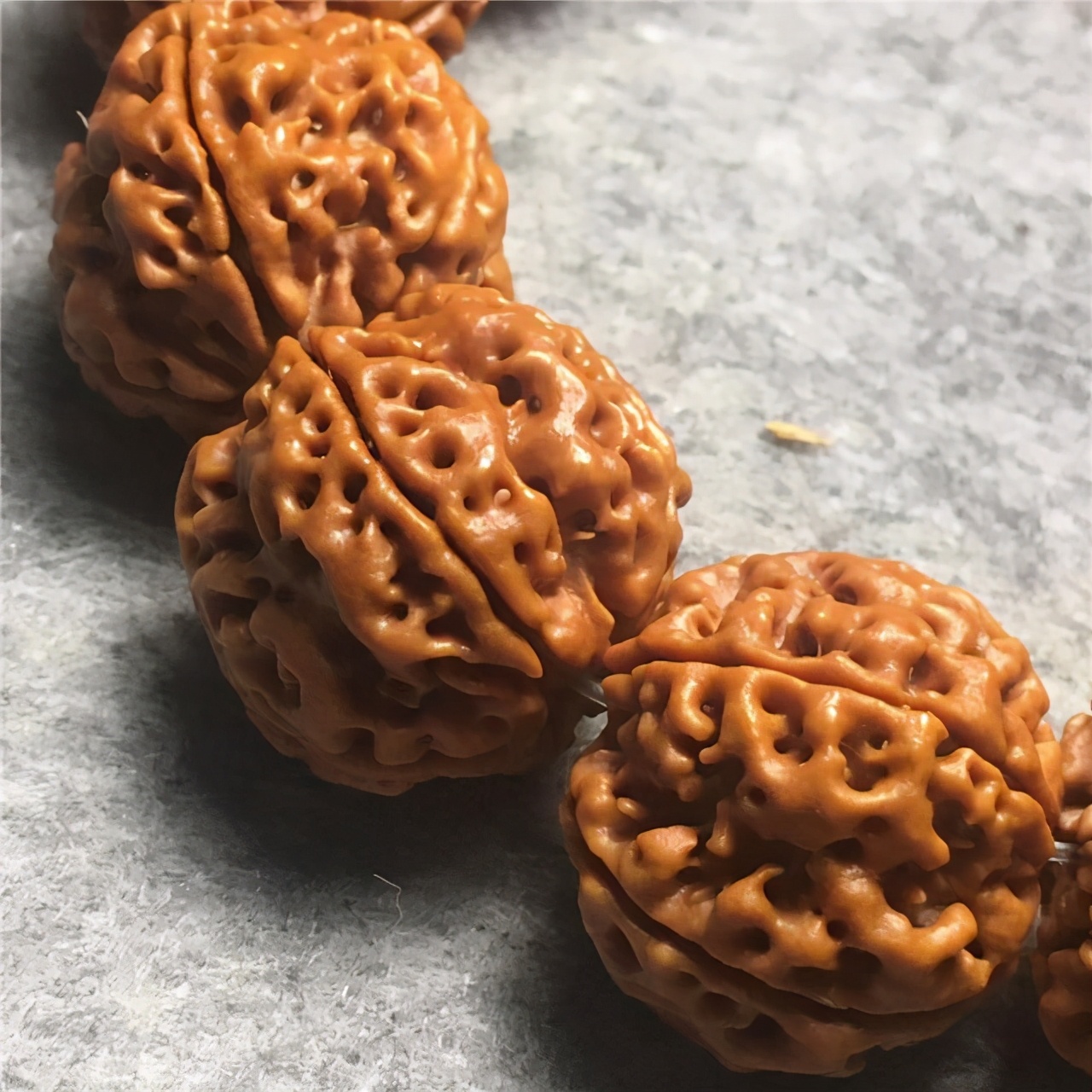 怎么能快速把金刚菩提刷干净,怎么才能把金刚菩提刷干净