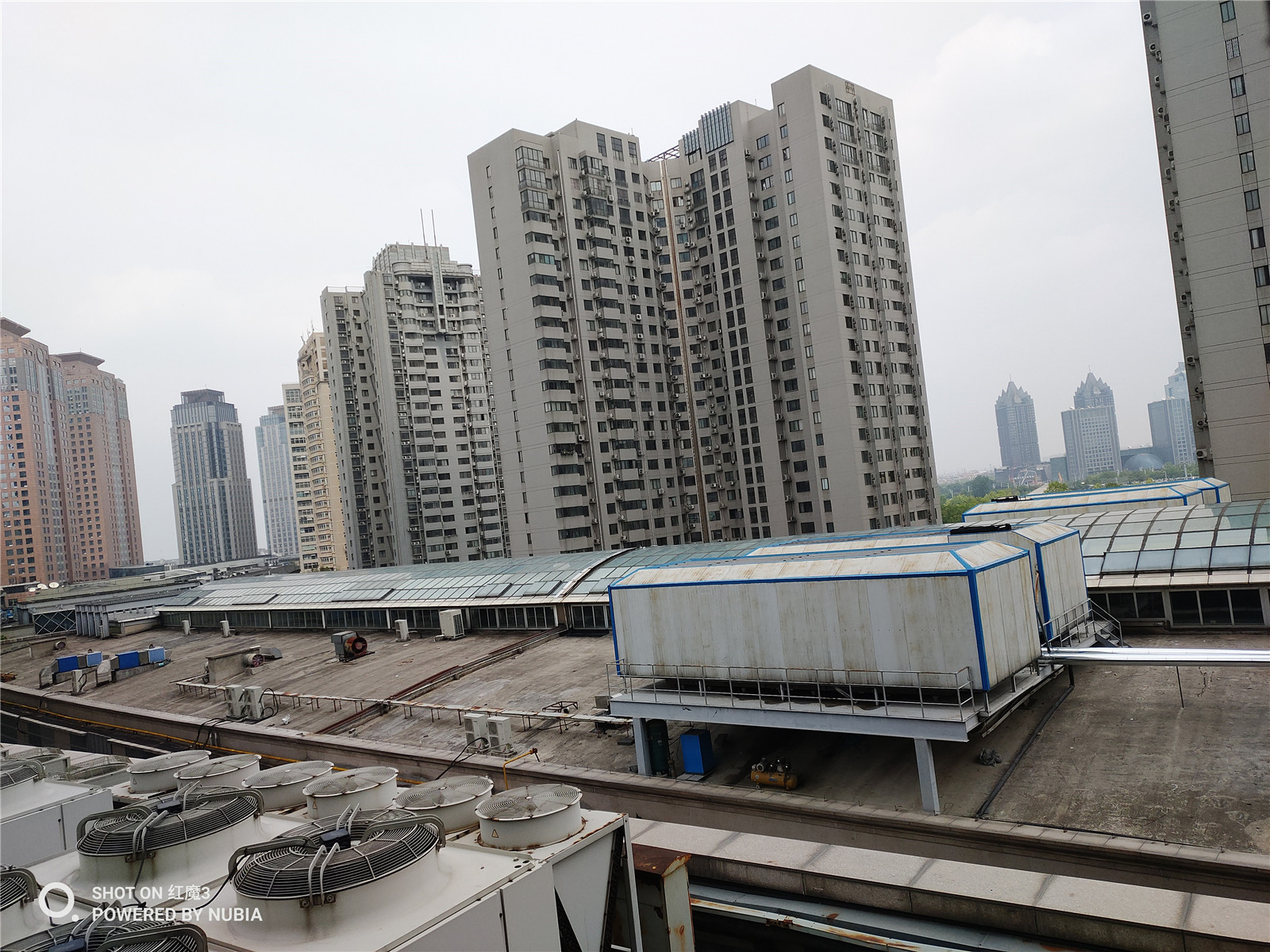 2899元起！红魔3评测：骁龙855+主动散热风扇