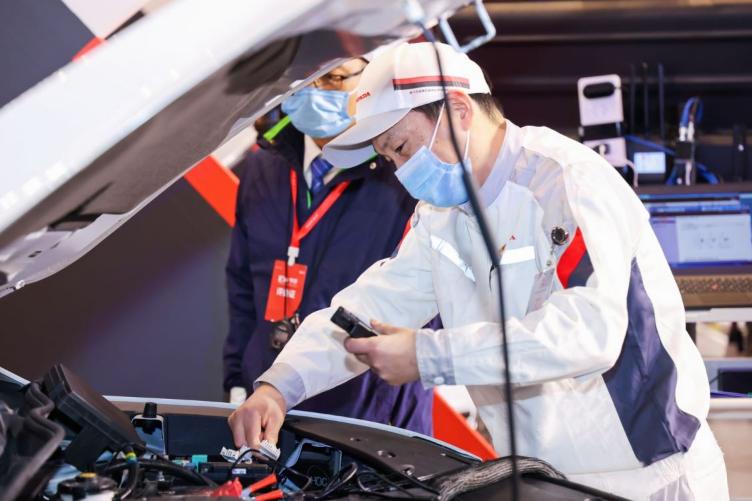 车辆维保一般多少钱,车辆保养是4s店好还是修理厂好