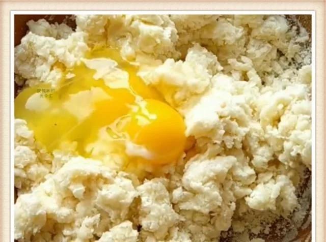 鸡蛋牛奶油条的做法简单香甜酥脆,油条怎么做到蓬松酥脆不用鸡蛋