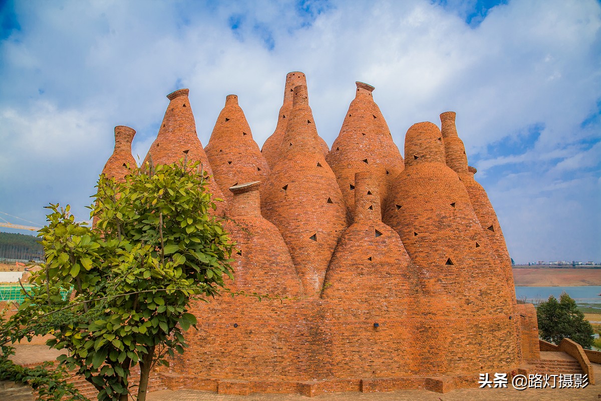 云南西双版纳周边适合养老的地方,云南适合旅居养老的几个悠闲小城