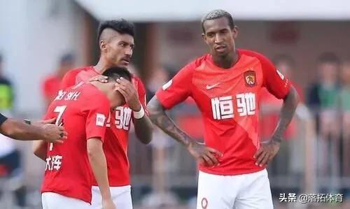 广州恒大被巴萨进三球,恒大西班牙足校