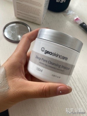 50岁女人适合用什么平价面膜,明星推荐好用平价的睡眠修复面膜