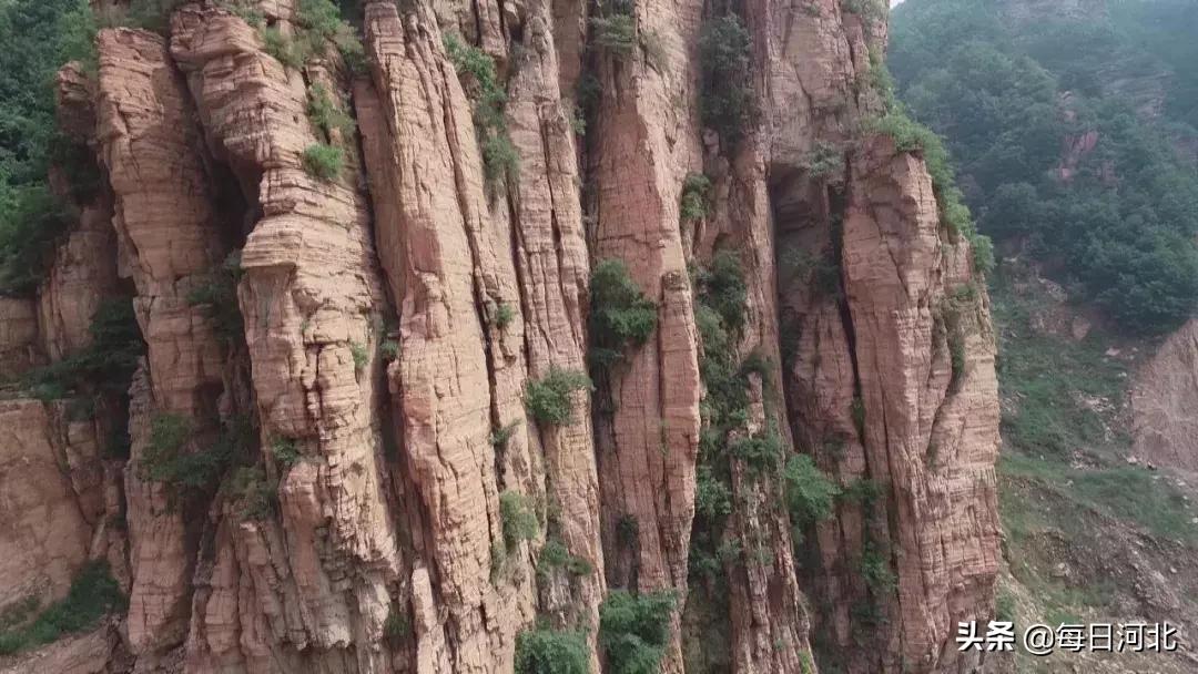 穿梭时光隧道探索古老文明的遗迹,穿梭千年寻找前世之旅插曲