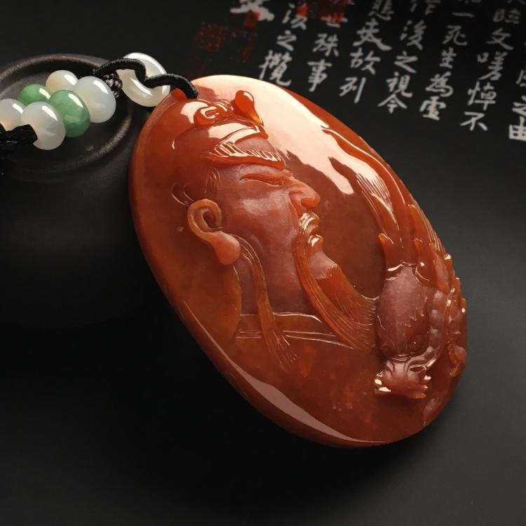 a类翡翠吊坠市场价一般多少钱,正宗翡翠挂件价格是多少钱一克