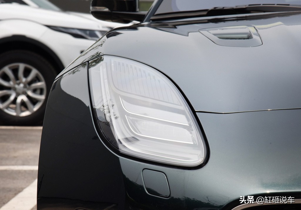 保时捷新款718敞篷跑车回头率,保时捷718是性价比最高的跑车吗