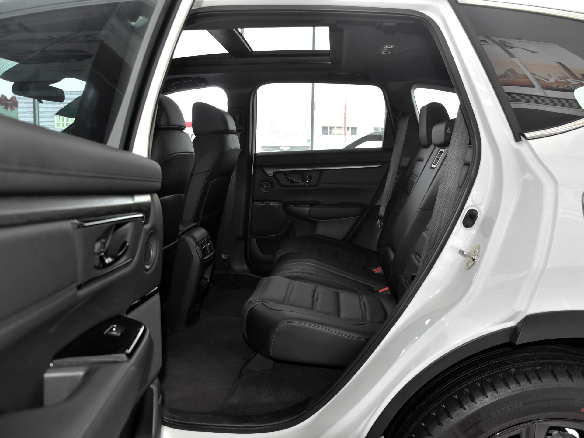 说到紧凑suv不得不说的一款车crv,有力量感还有点小凶悍实拍本田crv