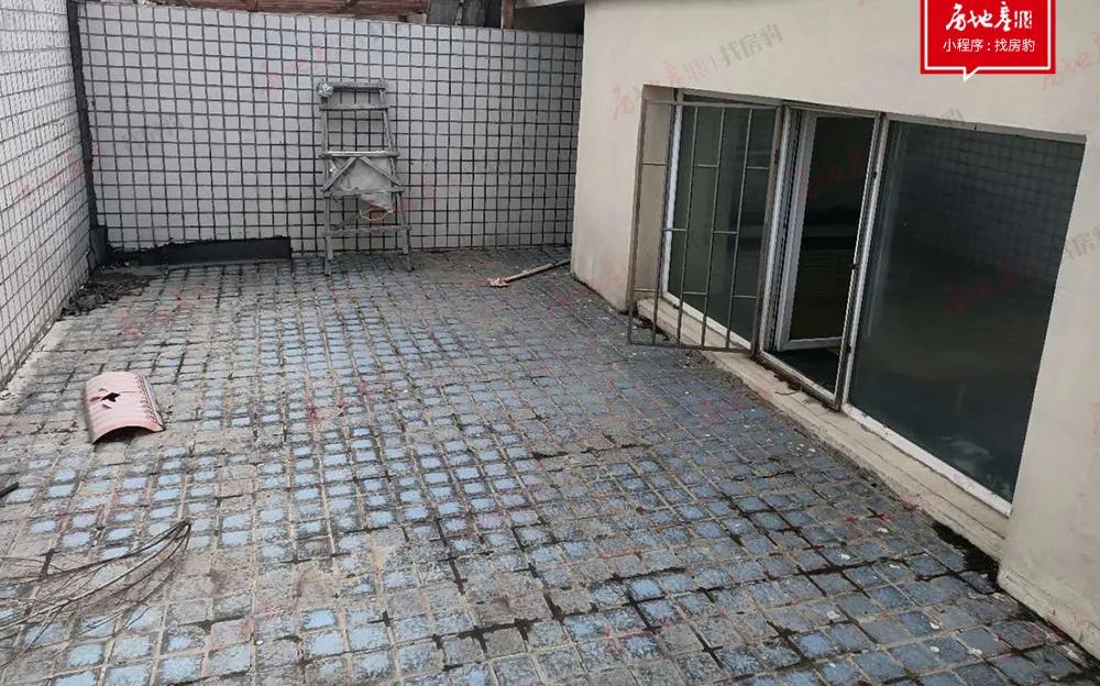 房报君去看了一套6字头的二手房，竟然动心了