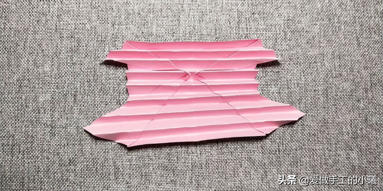 小蝴蝶折纸教程简单,小蝴蝶折纸手工教程大班