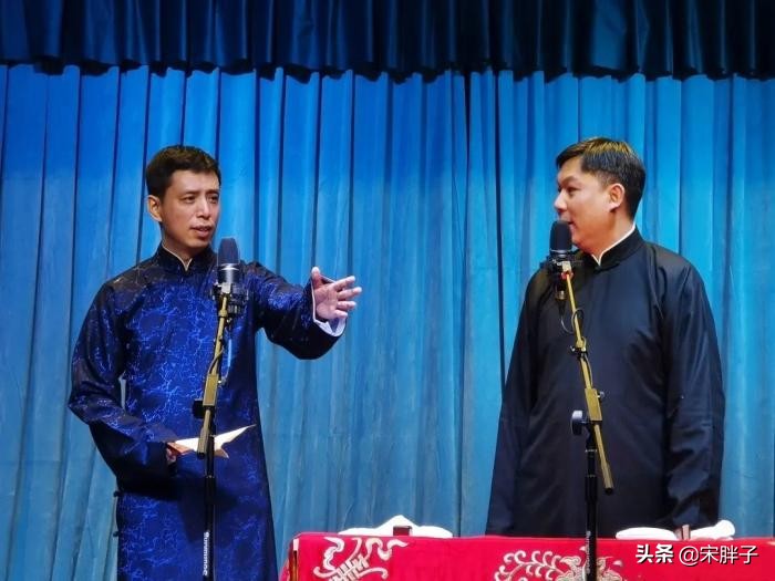 冯巩和贾旭明的对决,张康与贾旭明分开原因