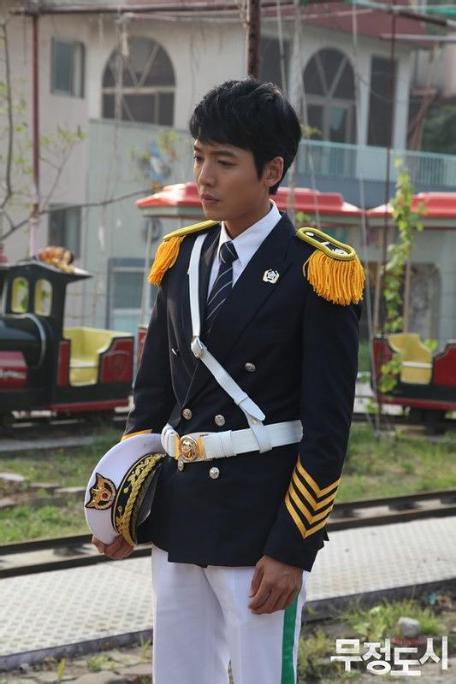 10部必看韩国黑帮电影,十大推荐的韩国黑帮片