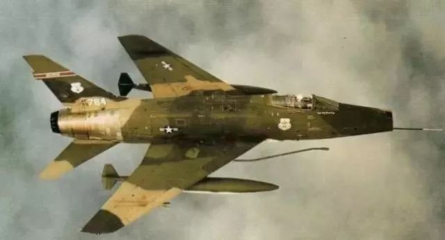 飞机翅膀那么薄为什么能托起机身,飞机翅膀的翼稍小翼有几种