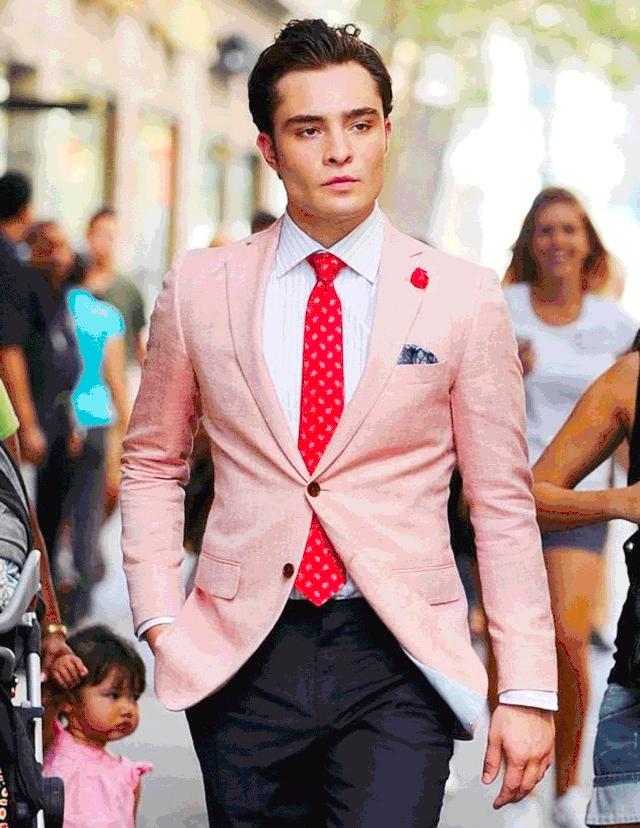 穿粉色就是娘娘腔？让小李子和猫王告诉你什么叫“油而不腻”