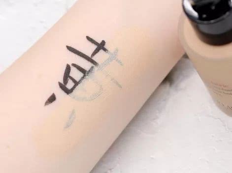 粉底液推荐颜究所,大牌粉底液真实测评