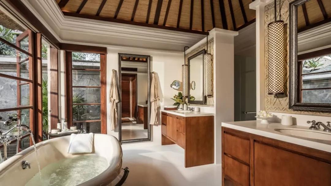 巴厘岛四季如夏吗,阳光明媚的巴厘岛