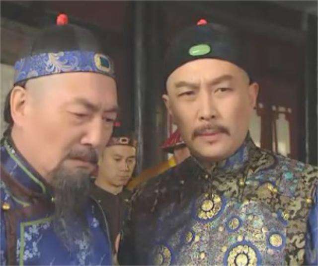 乾隆帝登基以后，为何对父亲雍正的宠臣张廷玉如此狠心？