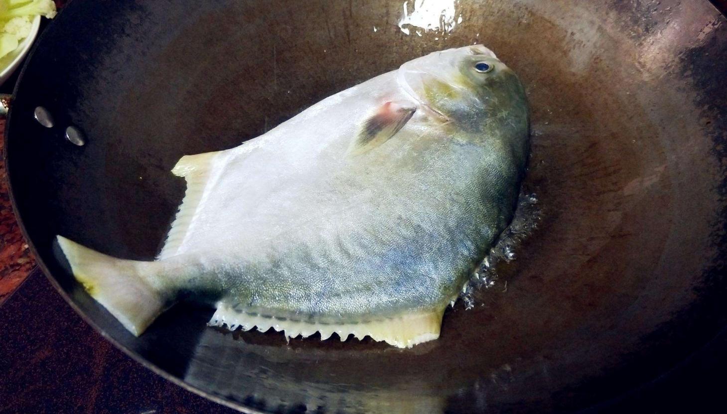 鲳鱼的最佳吃法和做法,鲳鱼的10种做法大全