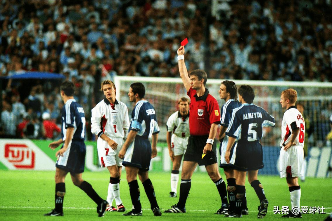 天下足球贝影退役,天下足球贝影最经典的一段话