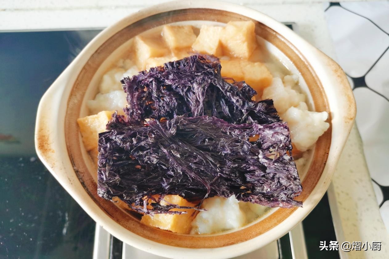 丝瓜紫菜鱼滑汤做法,紫菜滑肉汤怎么做又嫩又好喝
