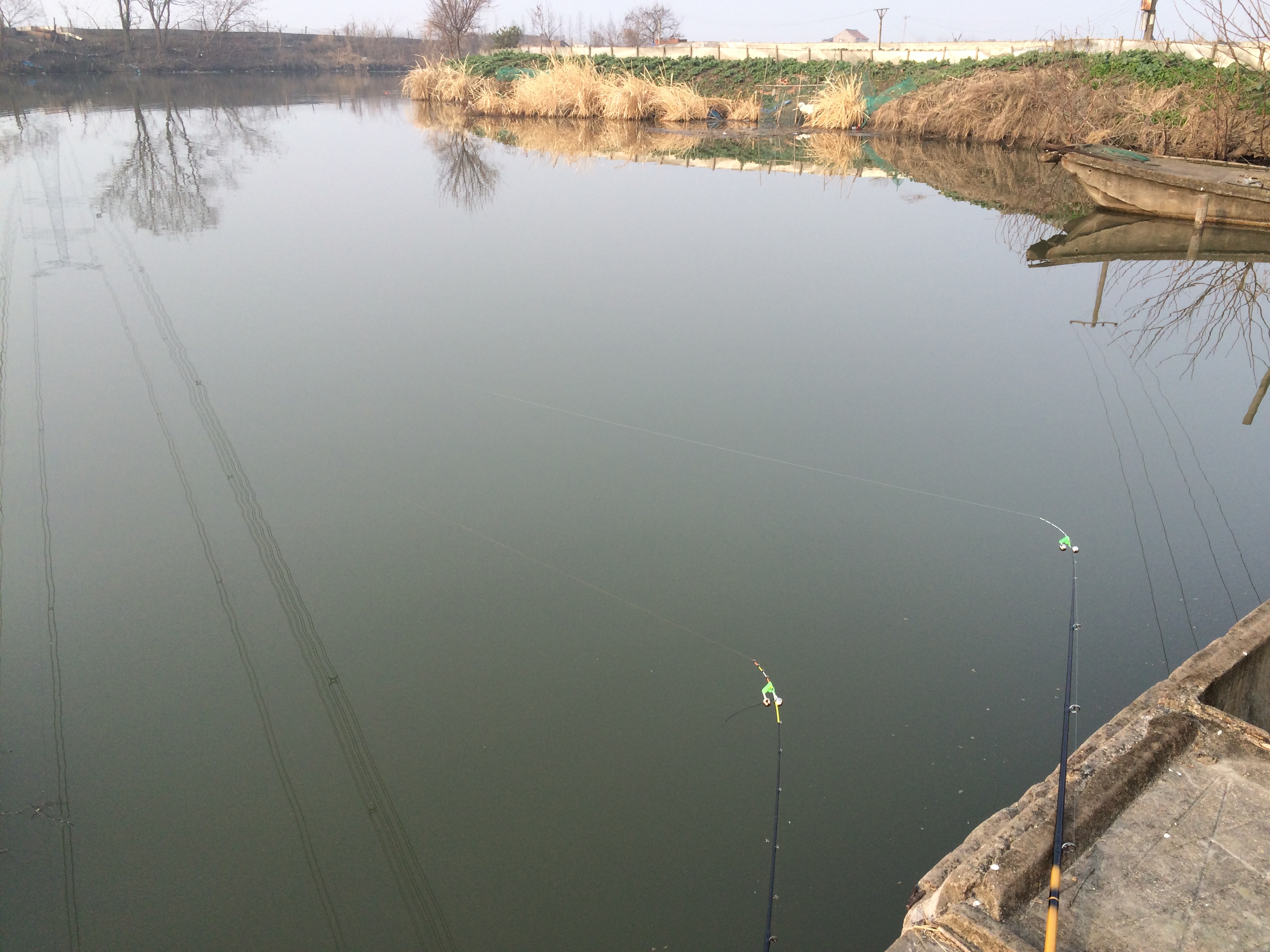筏竿串钩钓鲫鱼用什么钩好,冬天筏竿串钩钓鲫鱼打窝吗