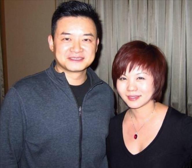 央视主持人李佳明近况,李佳明现在在央视几台当主持人