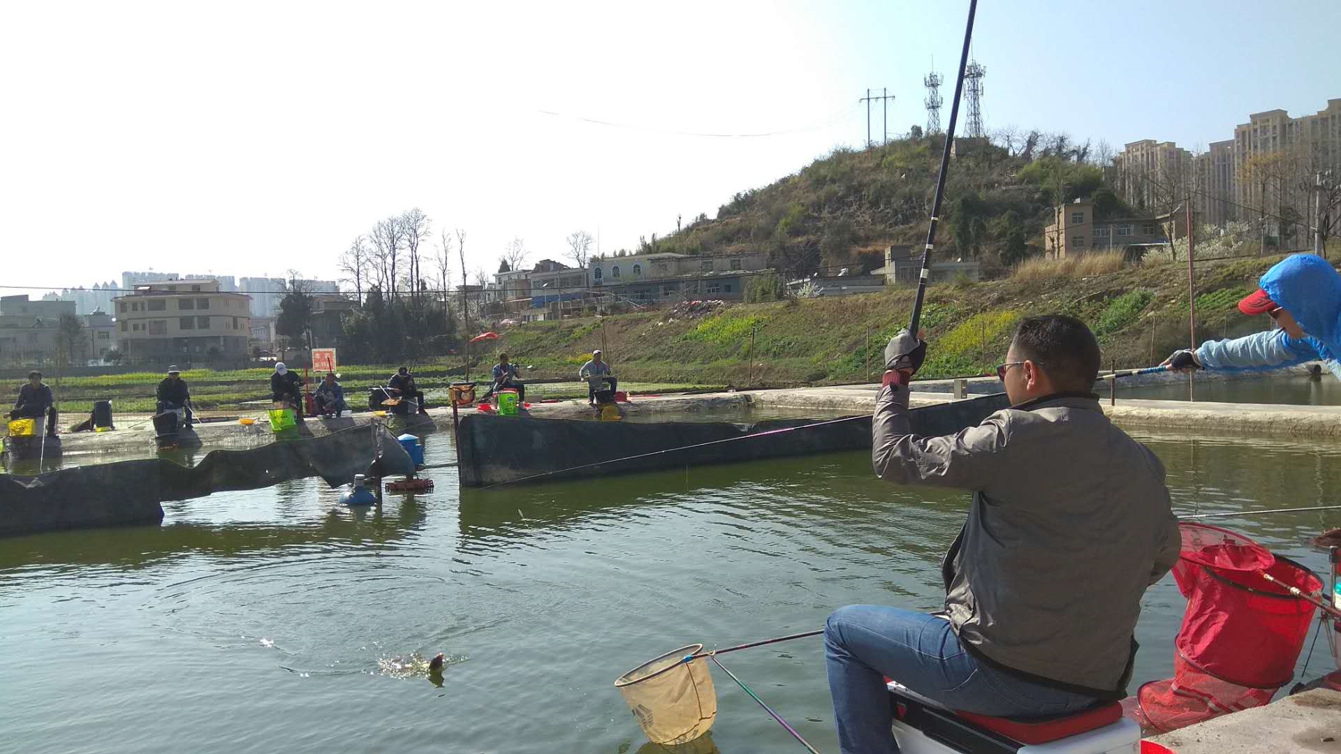钓鱼实用简单装备大全,花鸟鱼虫钓鱼技巧
