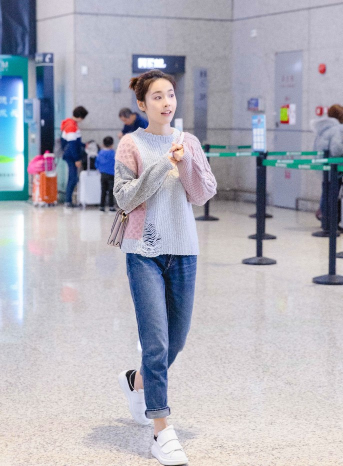 PORTS宝姿女装有何魅力，让江疏影、秦岚、何穗等女星纷纷上身？