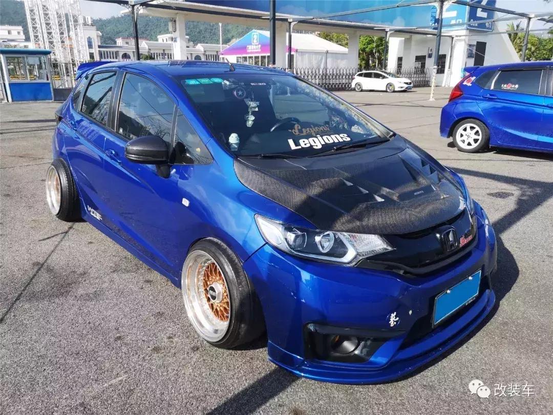 车友把本田超跑GK5改得一身骚气，定制改件更是独一无二！