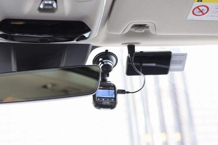 行车记录仪接电瓶耗电吗,行车记录仪如何使用避免伤电瓶