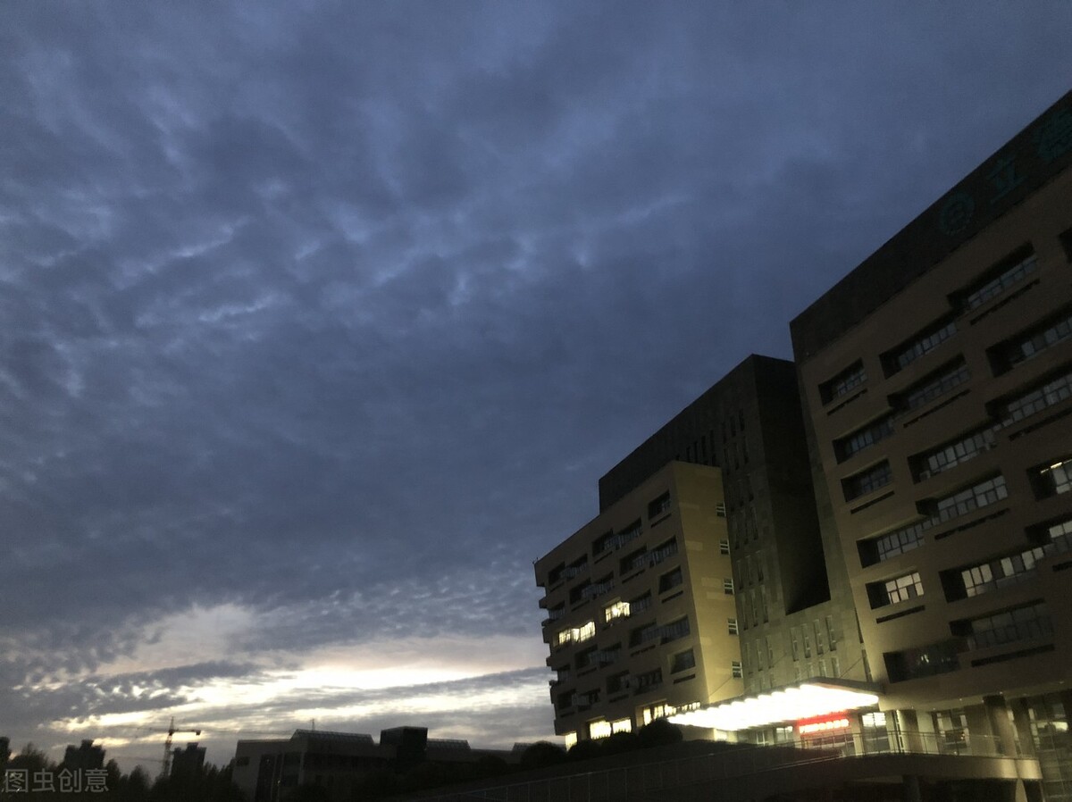 考大学考不到300分能考什么学校,高考300分上什么学校好就业