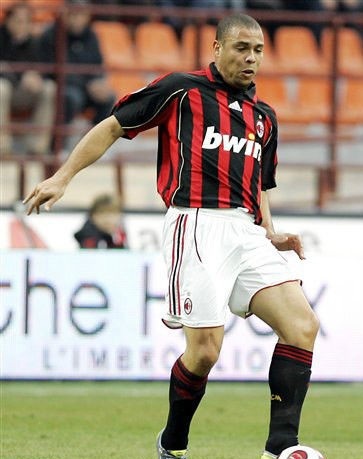 历届亚洲足球先生得主都有谁啊,历届国际足联普斯卡什奖得主