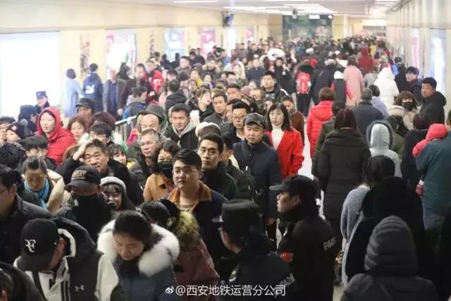 西安地铁大雁塔管控,西安地铁北大街站早晚高峰客流量