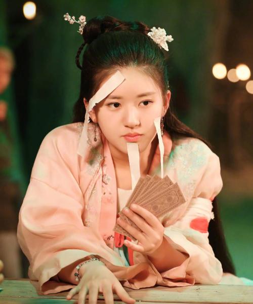 传闻中的陈芊芊猛虎细嗅蔷薇续写,关于陈芊芊的英文名