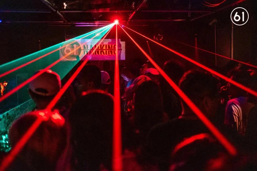 副业赚钱排行榜女生最新,女生适合做什么副业最赚钱