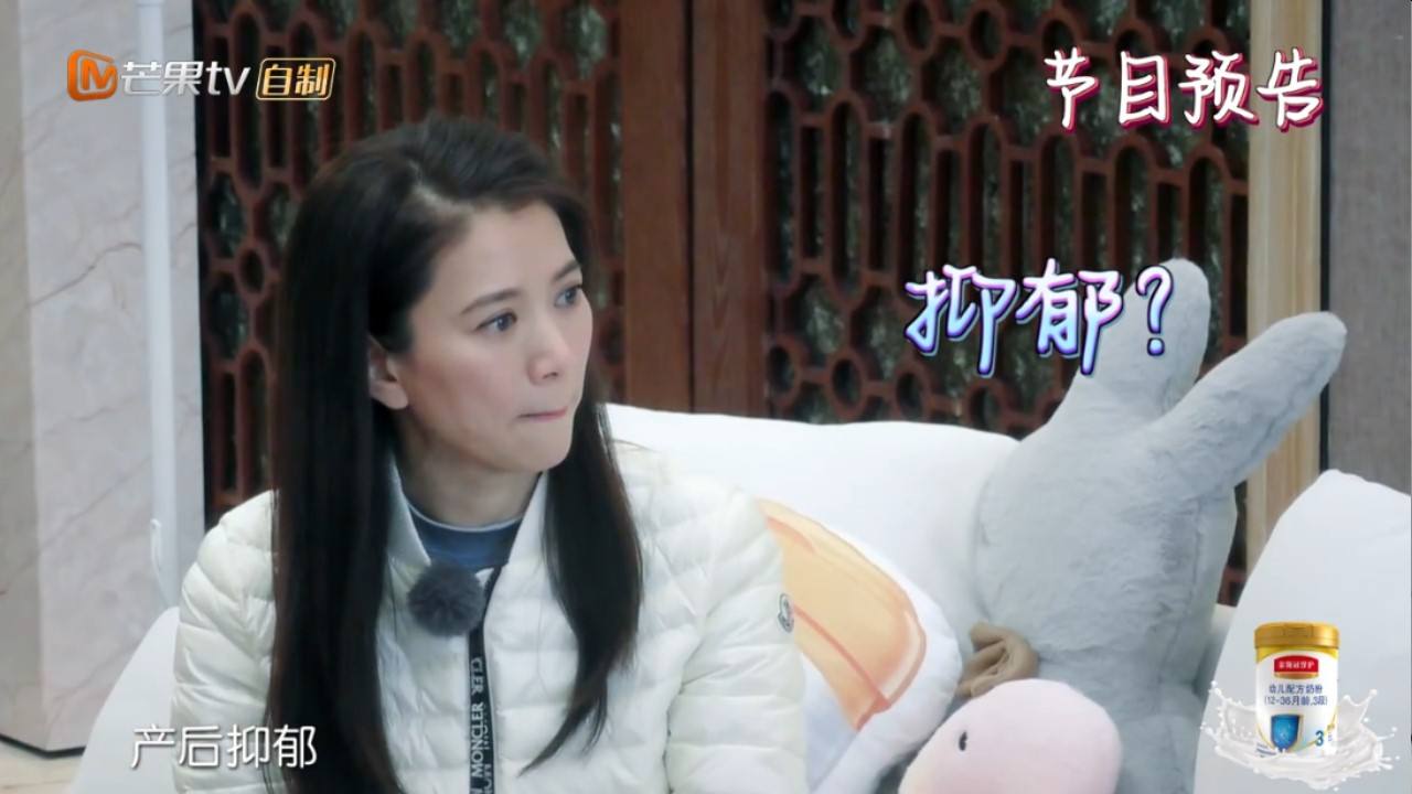 坐月子该不该请月嫂,坐月子请月嫂好还是家里人照顾好