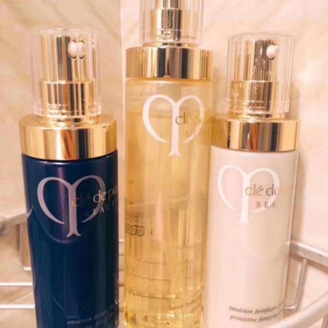 适合护肤小白的护肤品,口碑最好水乳前十名平价