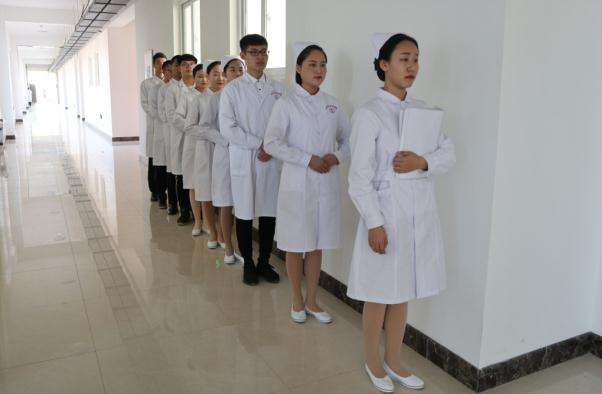 成都华西卫校与成都华大卫校区别,比较好的卫校排行榜