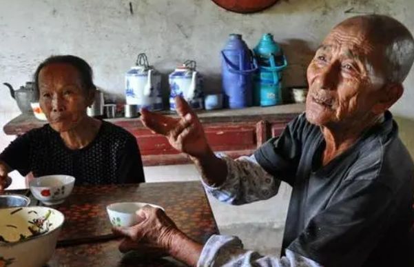 对付混蛋不讲理的邻居怎么办,怎么对付制造噪音且不讲理的邻居