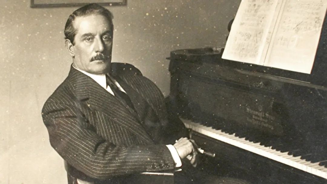 优雅王后因珍珠而闻名，却被国民记成一款披萨