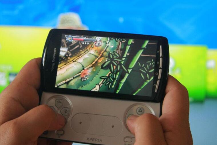 索尼爱立信顶级旗舰,索尼爱立信超薄经典